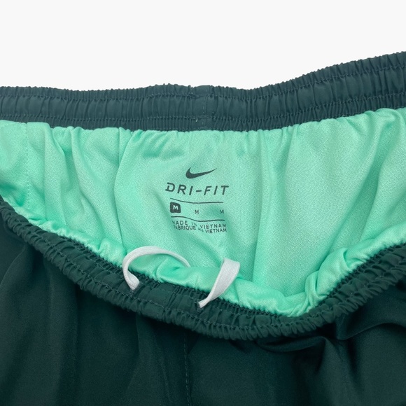 Nike Tempo‎ Brief Lined Dri-Fit Green Running Shorts - Picture 3 of 9